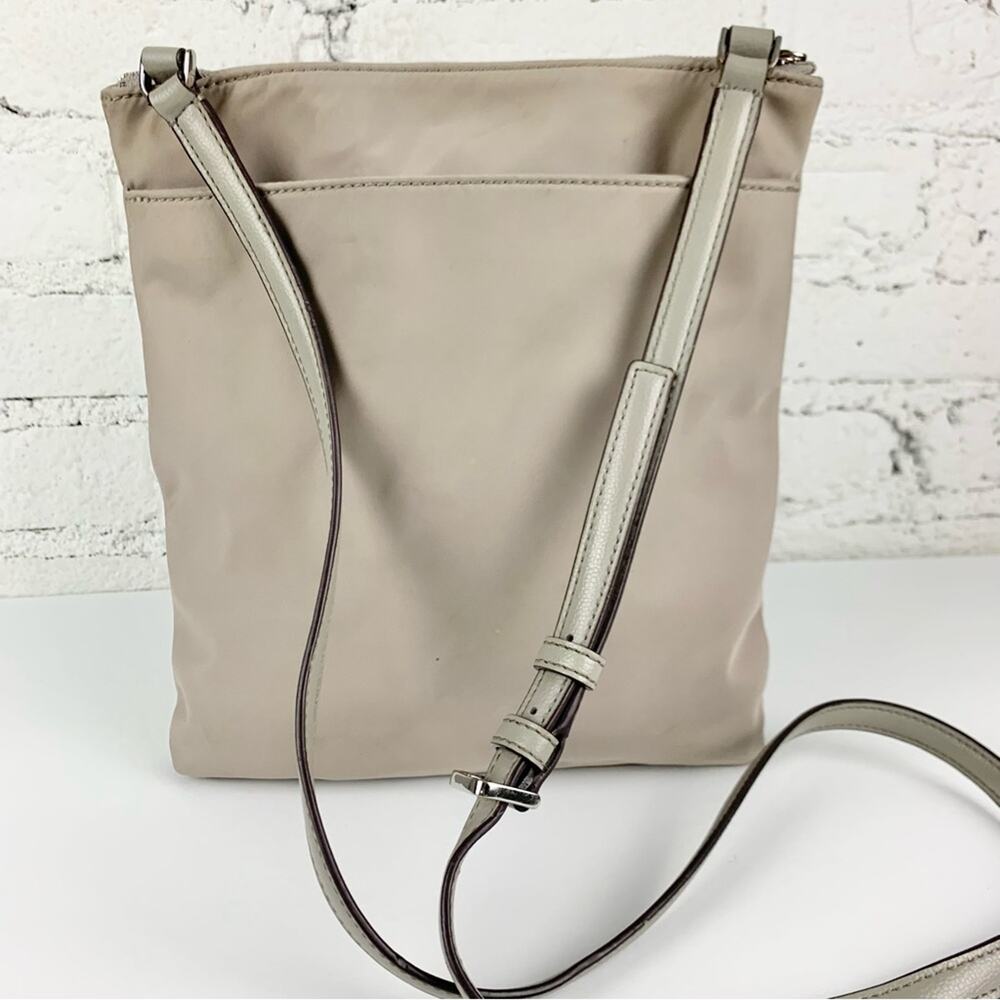 Kate Spade Dawn Soft Taupe Grey Flat Crossbody Purse - Picture 6 of 12